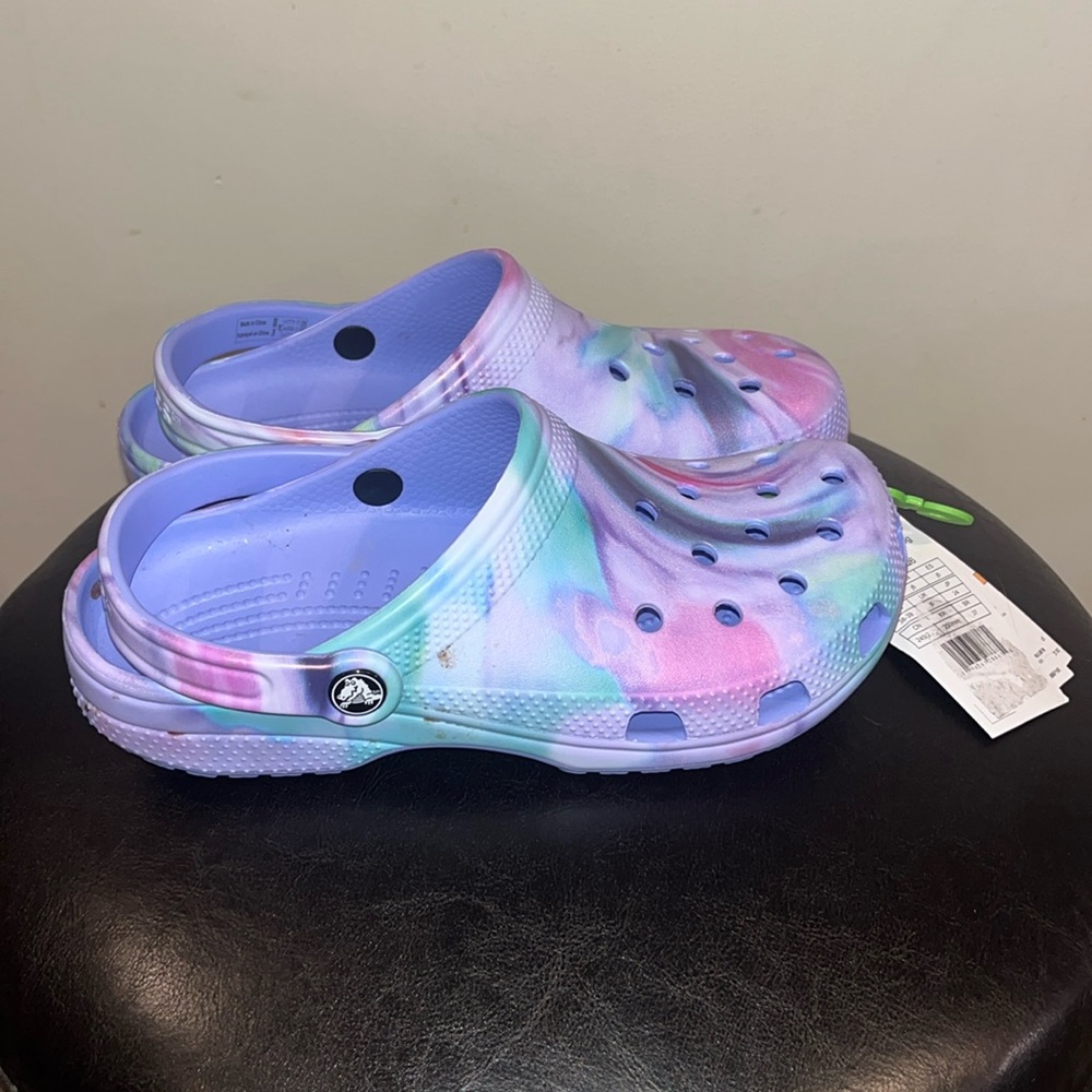 Classic Swirl Dye Crocs